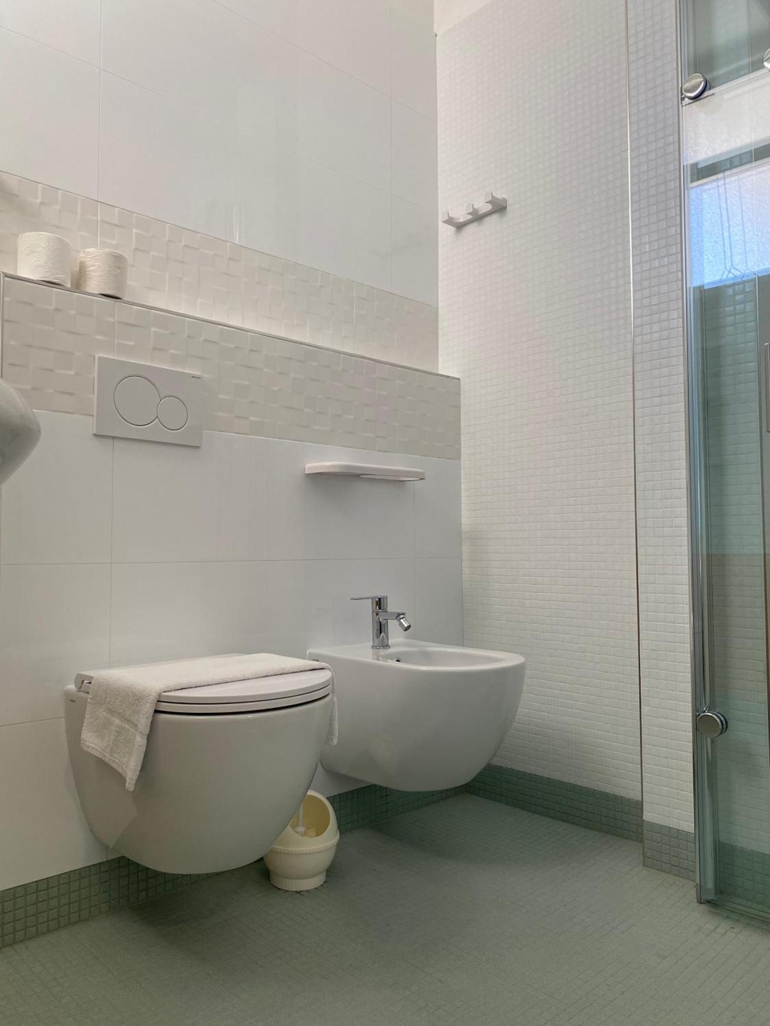 Hotel Loretta Rimini Buitenkant foto