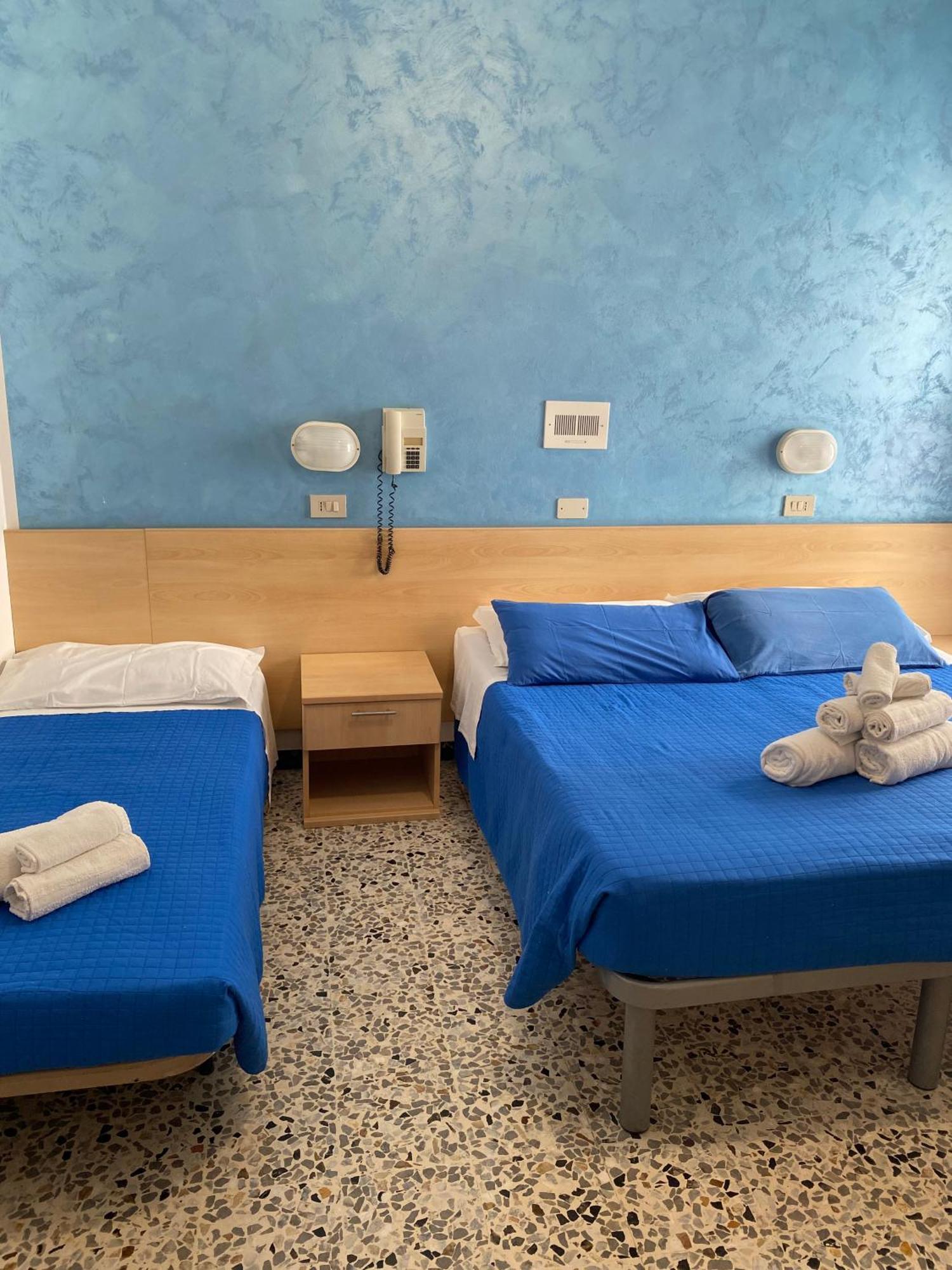 Hotel Loretta Rimini Buitenkant foto