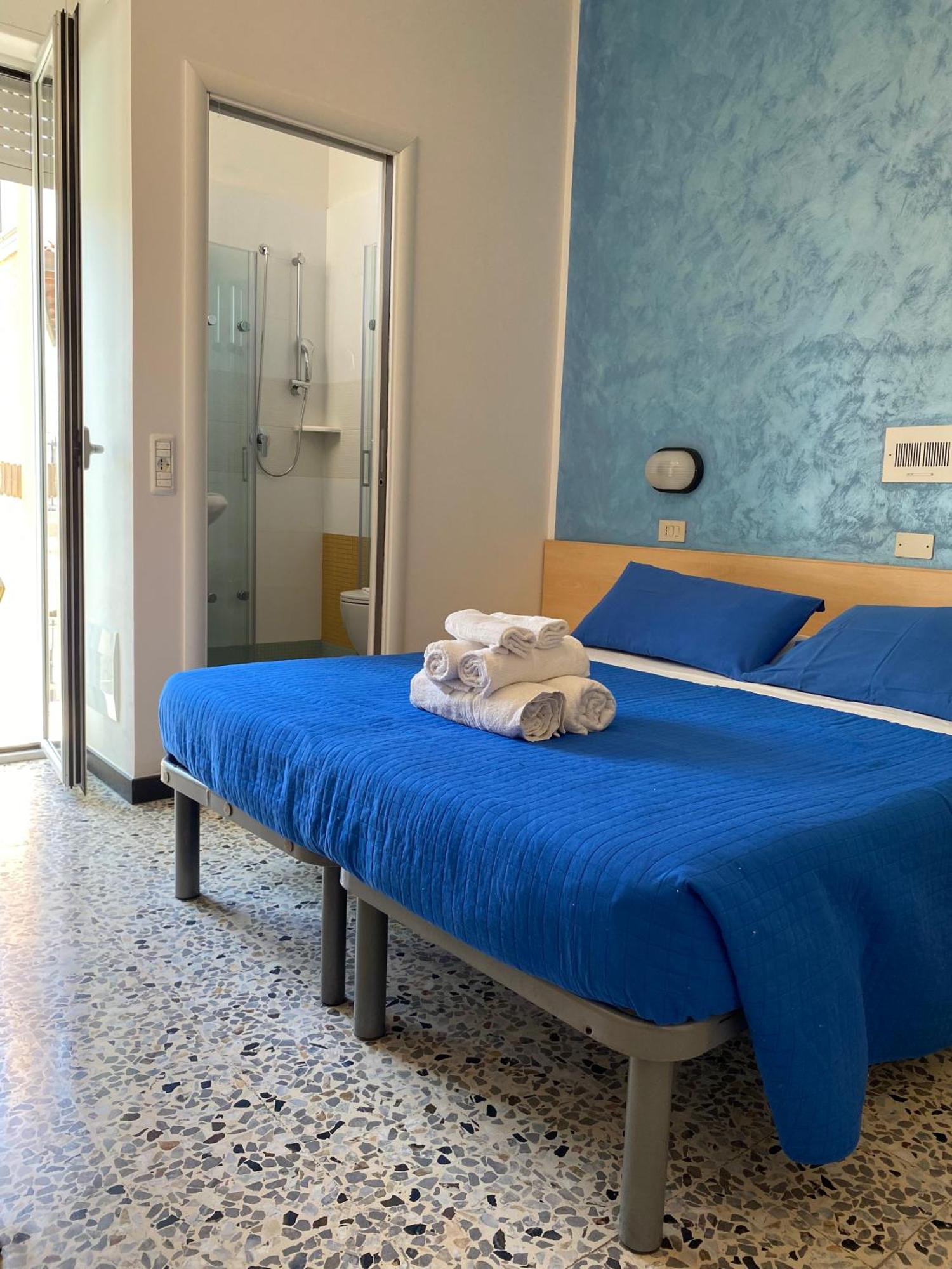 Hotel Loretta Rimini Buitenkant foto
